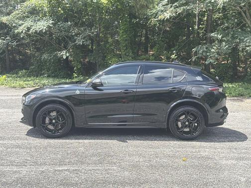 Vulcano Black Metallic 2024 Alfa Romeo Stelvio Quadrifoglio