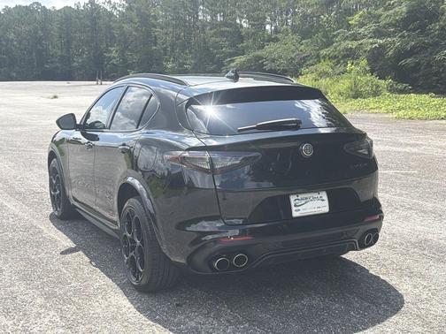Vulcano Black Metallic 2024 Alfa Romeo Stelvio Quadrifoglio