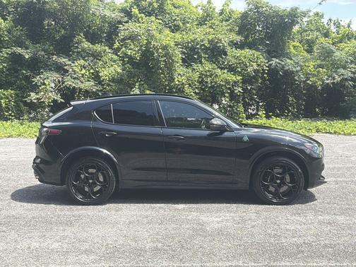 Vulcano Black Metallic 2024 Alfa Romeo Stelvio Quadrifoglio