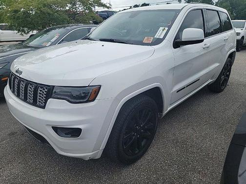 2022 Jeep Grand Cherokee Laredo