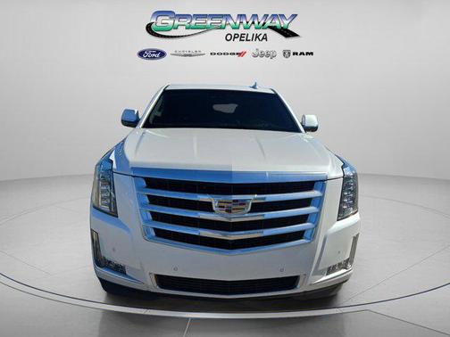 2018 Cadillac Escalade Luxury