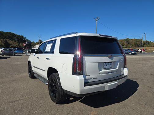 2018 Cadillac Escalade Luxury