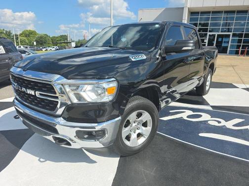 Diamond Black Crystal Pearlcoat 2022 RAM 1500 Big Horn/Lone Star