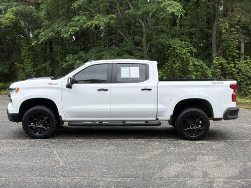 Summit White 2025 Chevrolet Silverado 1500 LT Trail Boss