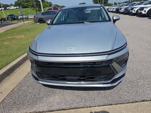 Aero Silver 2025 Hyundai SONATA SEL