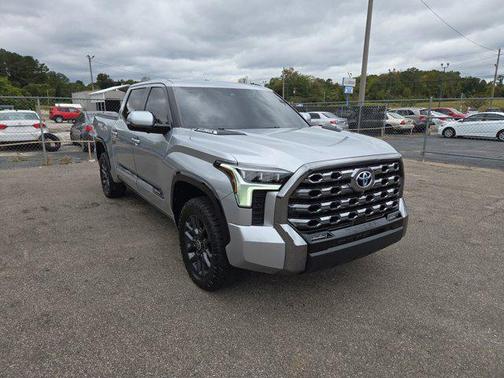 2024 Toyota Tundra Hybrid Platinum