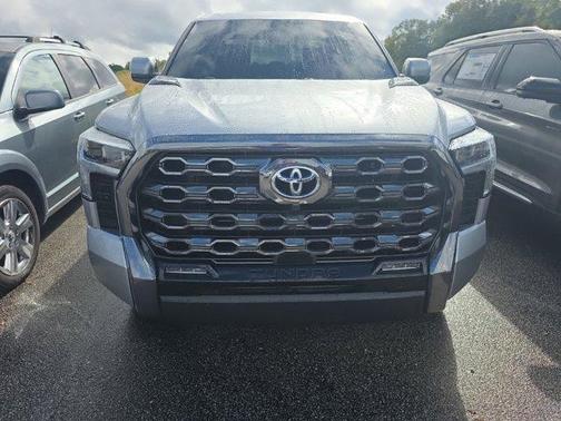 2024 Toyota Tundra Hybrid Platinum