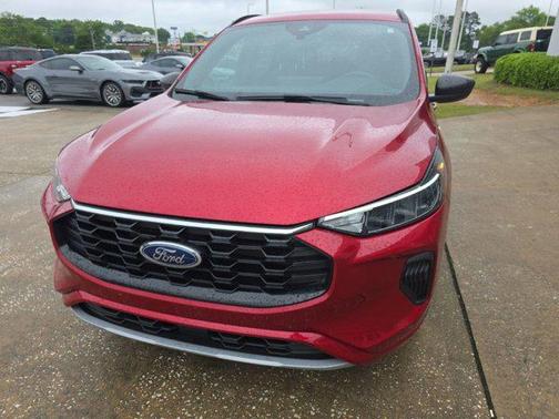 Rapid Red Metallic Tinted Clearcoat 2023 Ford Escape ST-Line