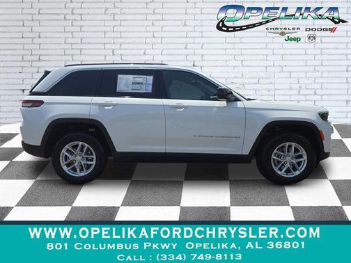 2025 Jeep Grand Cherokee Laredo
