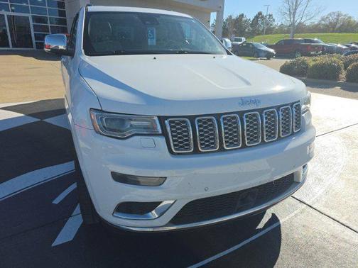 2020 Jeep Grand Cherokee Summit