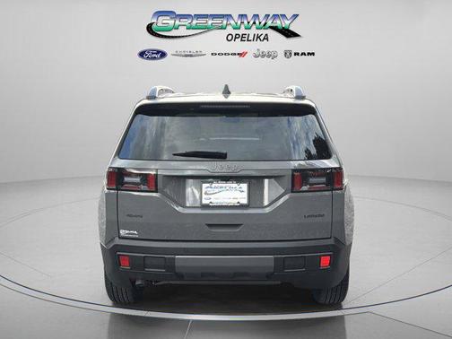 Sting-Gray Clearcoat 2026 Jeep Cherokee Laredo 4x4
