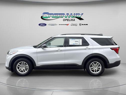 Space White Metallic 2026 Ford Explorer Active