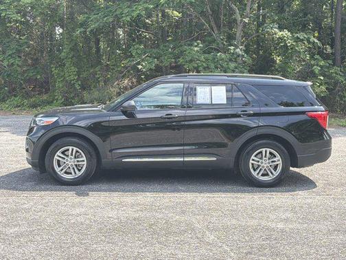Agate Black Metallic 2023 Ford Explorer XLT