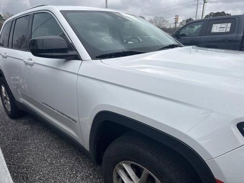 2023 Jeep Grand Cherokee Laredo