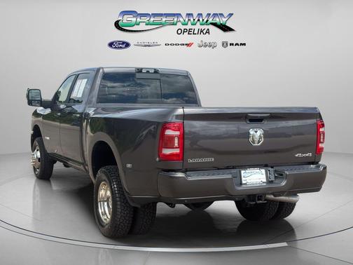 Granite Crystal Metallic Clearcoat 2024 RAM 3500 Laramie Crew Cab 4x4 8' Box