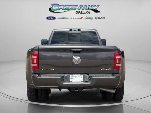 Granite Crystal Metallic Clearcoat 2024 RAM 3500 Laramie Crew Cab 4x4 8' Box