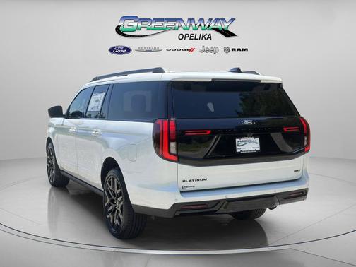 Star White Metallic Tri-Coat 2026 Ford Expedition Max Platinum