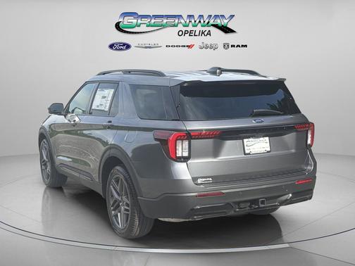 Carbonized Gray Metallic 2026 Ford Explorer ST-Line