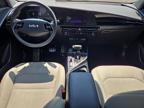 2023 Kia Niro Touring