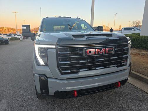 2025 GMC Sierra 2500 AT4
