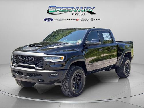 Diamond Black Crystal Pearlcoat 2026 RAM 1500 RHO Crew Cab 4x4 5'7' Box