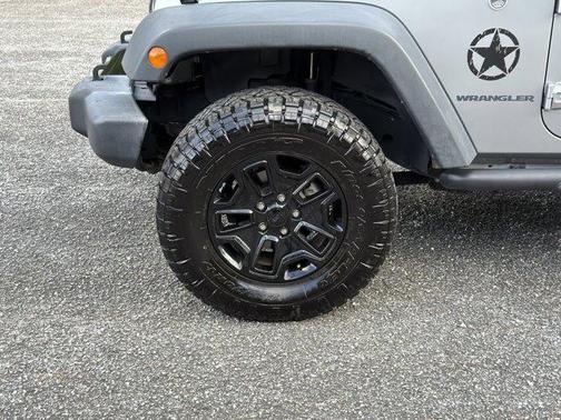 Billet Silver Metallic Clearcoat 2017 Jeep Wrangler Willy Wheeler 4x4