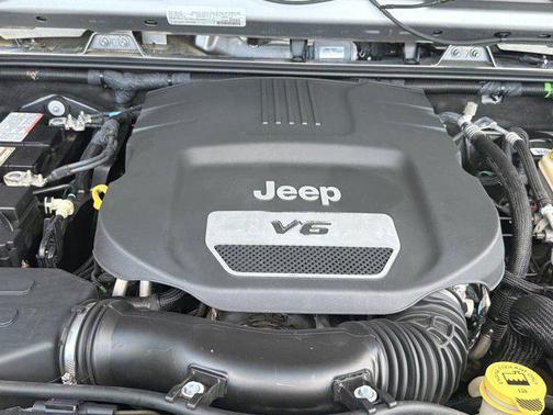 Billet Silver Metallic Clearcoat 2017 Jeep Wrangler Willy Wheeler 4x4