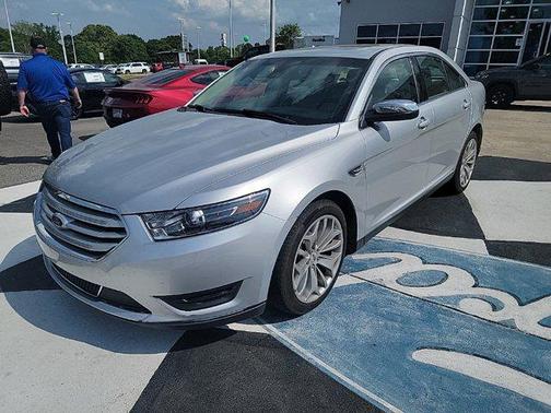 2016 Ford Taurus Limited