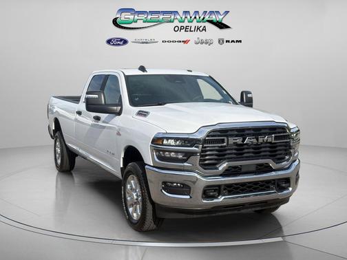 Bright White Clearcoat 2026 RAM 2500 Big Horn Crew Cab 4x4 8' Box