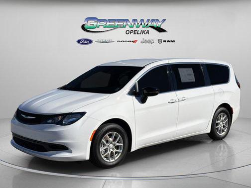 2026 Chrysler Voyager LX