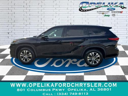 2023 Toyota Highlander L