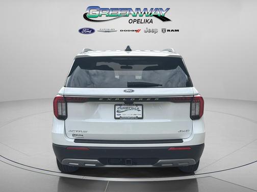 Star White Metallic Tri-Coat 2026 Ford Explorer Active