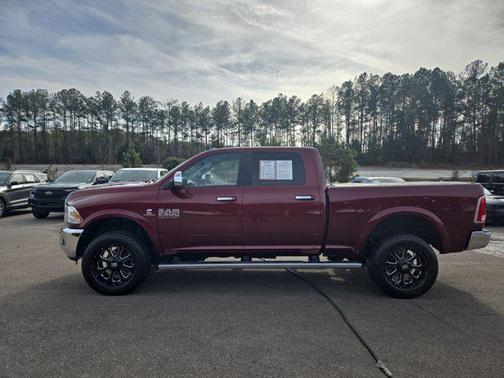 2017 RAM 2500 Laramie Crew Cab 4x4 6'4' Box