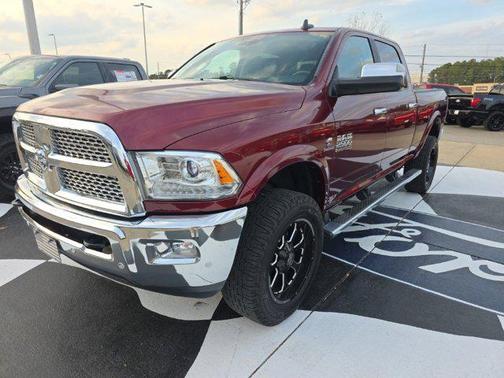 2017 RAM 2500 Laramie Crew Cab 4x4 6'4' Box