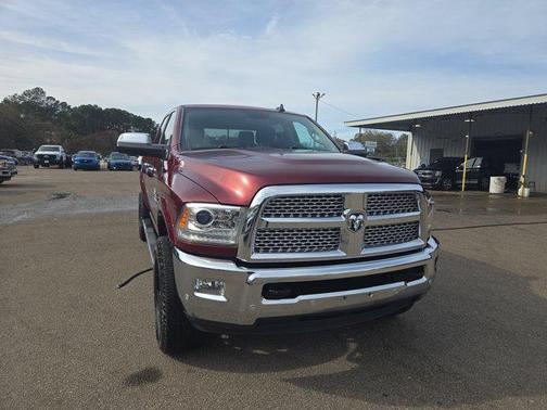 2017 RAM 2500 Laramie Crew Cab 4x4 6'4' Box