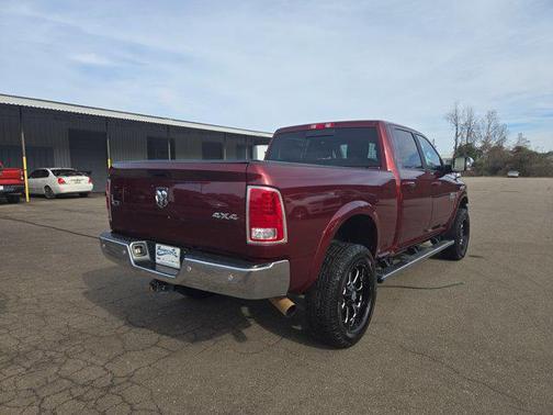 2017 RAM 2500 Laramie Crew Cab 4x4 6'4' Box