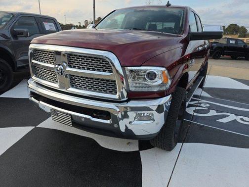 2017 RAM 2500 Laramie Crew Cab 4x4 6'4' Box