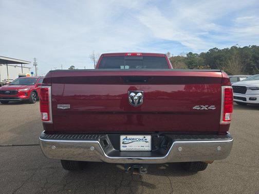 2017 RAM 2500 Laramie Crew Cab 4x4 6'4' Box
