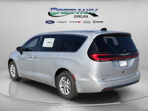 Silver Mist Clearcoat 2026 Chrysler Pacifica L