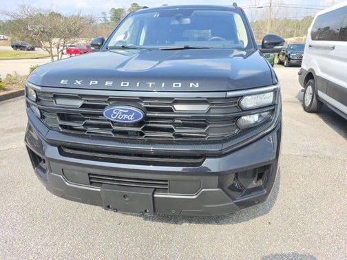 2025 Ford Expedition Max Active 4x4