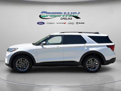Star White Metallic Tri-Coat 2026 Ford Explorer Active