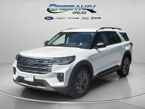 Star White Metallic Tri-Coat 2026 Ford Explorer Active