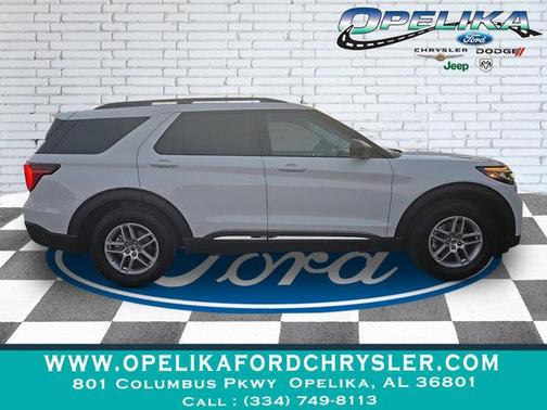 2025 Ford Explorer Active