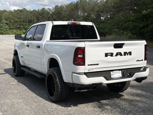 Bright White Clearcoat 2026 RAM 1500 Laramie