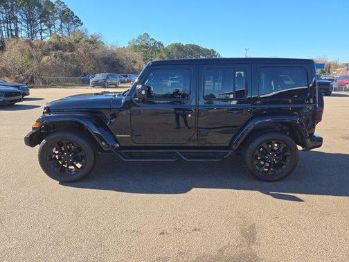 2023 Jeep Wrangler 4-Door High Altitude 4x4
