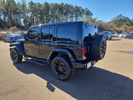 2023 Jeep Wrangler 4-Door High Altitude 4x4