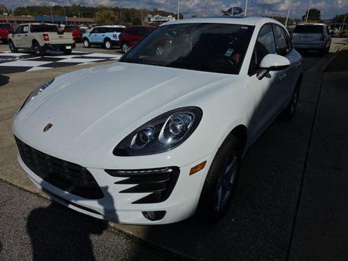 2018 Porsche Macan AWD