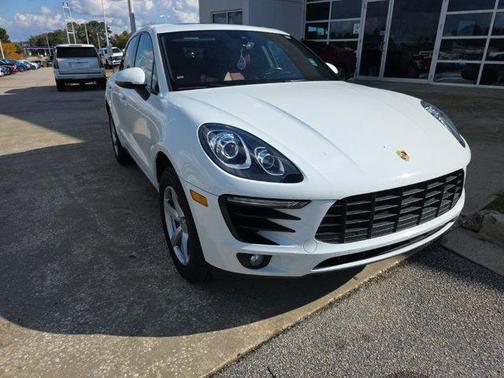 2018 Porsche Macan AWD