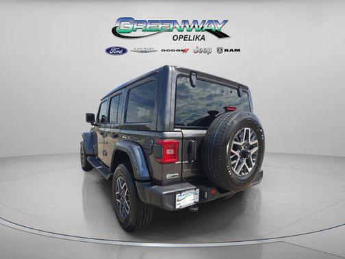 2025 Jeep Wrangler 4-Door Sahara 4x4