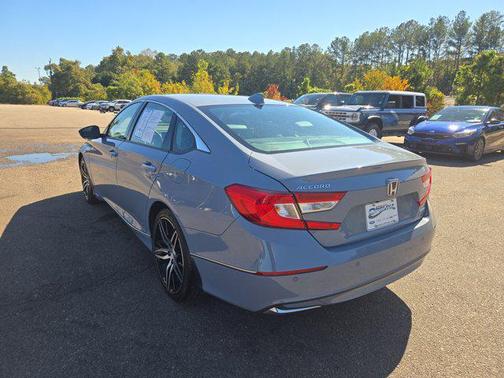 2022 Honda Accord Hybrid Touring